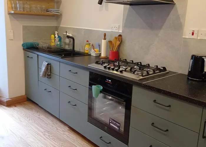 No 14 -a Cosy Townhouse In * Westport